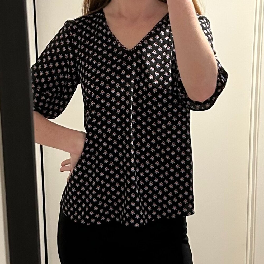 CeCe Floral Print V-Neck Blouse | XXS